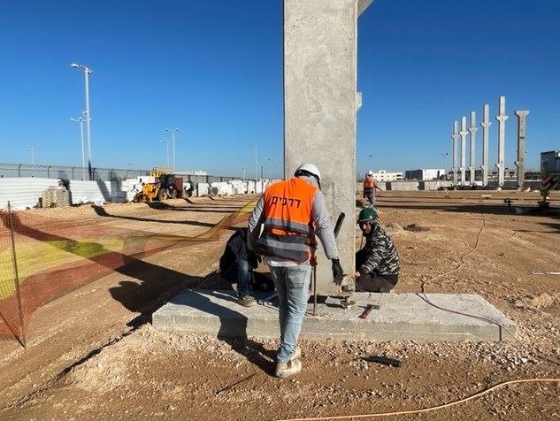 עמודים מתועשים / עמודים טרומיים